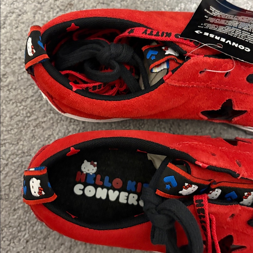 NWT Converse Hello Kitty Red Suede One Star Sneakers M 8 W 10 - Picture 7 of 9